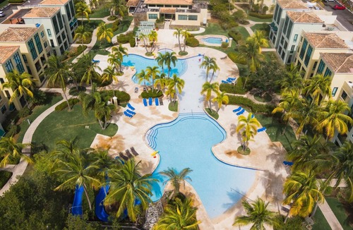 Rio Grande Condo | Beachfront Aquatika Resort- Style/Pools & Ocean