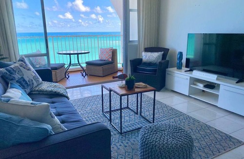Isla Verde Condo | Beachfront Lux Gem in of Isla Verde Walk 2 Eat
