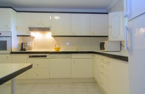 El Paraiso House | Beachfront Luxury Townhouse Direct Sea Access & Pool near Marbella