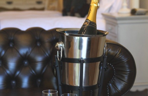 English Riviera Hotel | Bearslake Inn