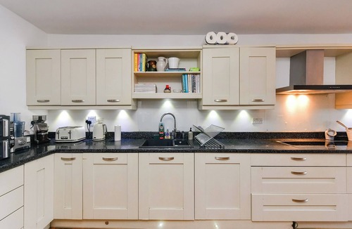 Pontcanna House | Beautiful 2-Bed Home in Trendy Pontcanna - Pass the Keys