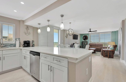 Ocean Shores Condo | Beautiful 2-Bedroom/2 -Bath Condo direct beachfront Ormond Beach