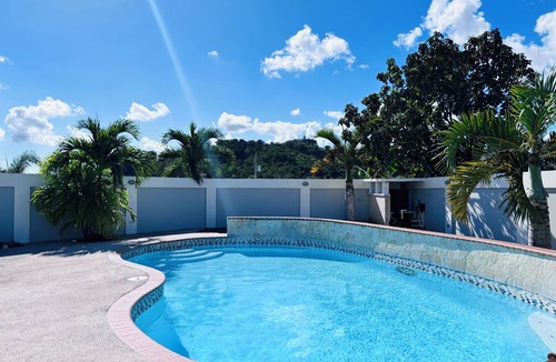 Pasto House | Beautiful and Large With Amazing Private Pool and Terrace