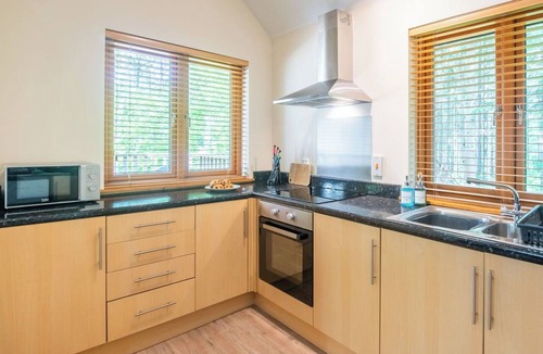 Logie Coldstone Apartment | Beautiful apartment for 4 guests with TV, patio and pets allowed