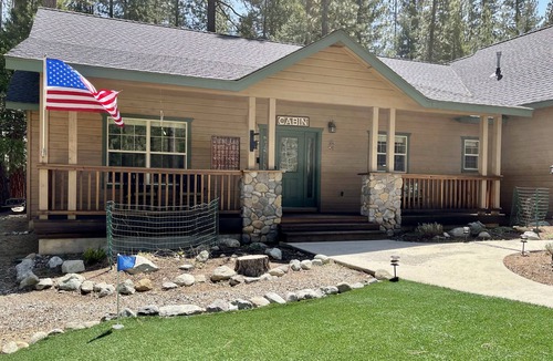 Graeagle House | Beautiful Graeagle Cabin with Yard, Deck & Grill