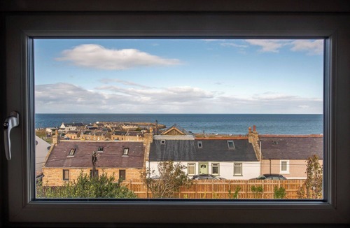 Hopeman House | Beautiful private villa for 6 people with WIFI, TV and terrace