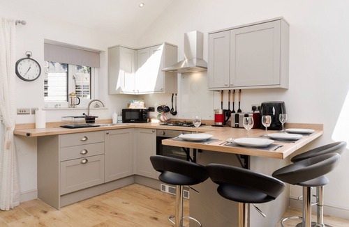 Newbridge House | Beautiful villa for 4 people with WIFI, terrace and pets allowed