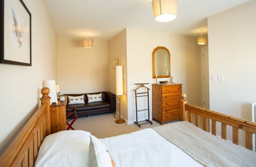 Huntingdon Cottage | Beautifully presented 2 bed fully equipped farm cottage