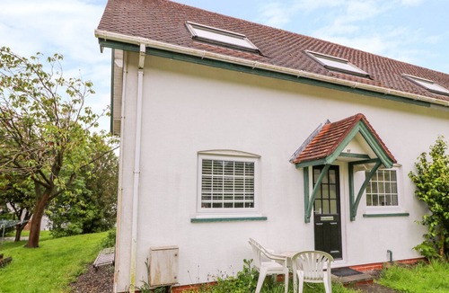 Aberporth Cottage | BEECH TREE COTTAGE, family friendly, with a garden in Aberporth