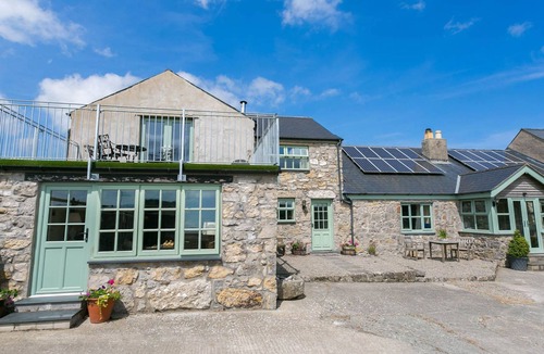 Pentraeth Cottage | Beudy Odyn - a ground floor bedroom that sleeps 2 guests in 1 bedroom