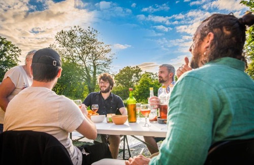 Saint-Junien House | Bienvenue dans ce lieu aussi relaxant qu'amusant !