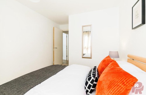 Gay Village Apartment | Birmingham Most Central Apartment with Free Secure Parking