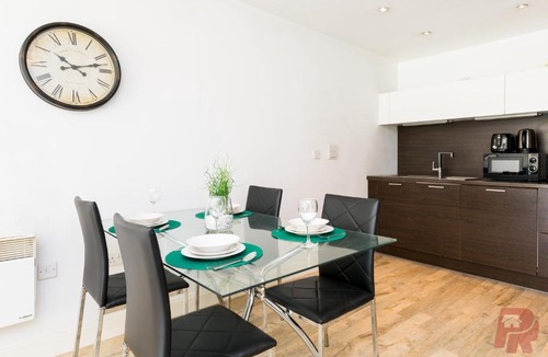 Gay Village Apartment | Birmingham Most Central Apartment with Free Secure Parking