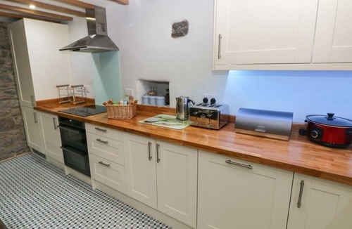 Pembroke Cottage | Blacksmiths Cottage, Pembroke