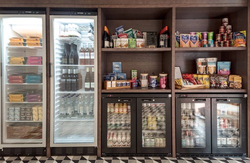 Heathrow Villages Apartment | Branded Heathrow Aparthotel