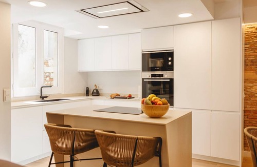 Old Town Apartment | Bravissimo Cort Reial Duplex, with 3 bedrooms