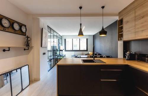 Eixample Apartment | Bravissimo les Voltes, modern and central