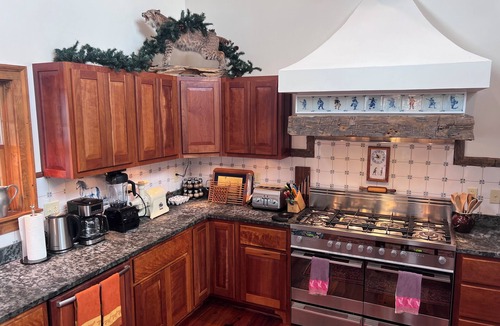Harper House | Breathtaking Views & Deep Relaxation