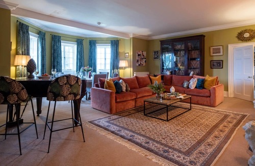Boldre Cottage | Breathtaking views of grounds & The Solent.