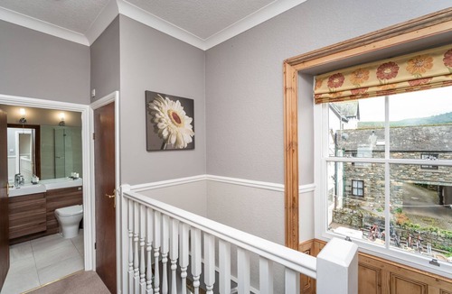 Keswick Cottage | Bridge Cottage - a cottage that sleeps 6 guests in 3 bedrooms