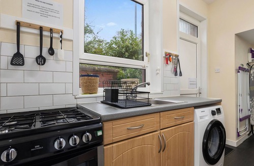Maryhill House | Bright & Cozy Stay in Glasgow’s Vibrant West End