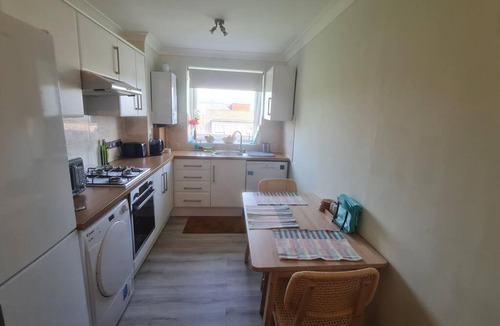 North Finchley Apartment | Bright & Lovely & apartment