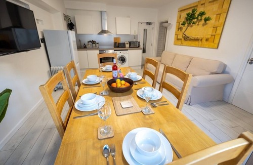 The Cultural Quarter Condo | Brighton Coastal Bliss - 3 bedroom Ap