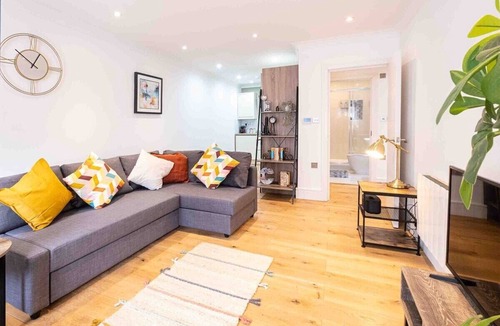 Redcliffe Apartment | Bristol Riverside House - 1 Bedroom Apartment