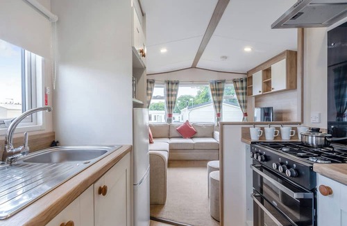 Helston House | Bronze Caravan with parking 2 bed slp 4
