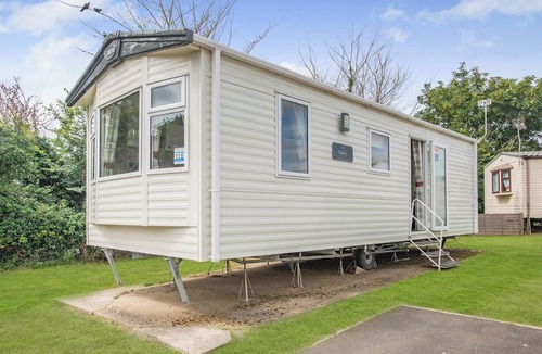 Helston House | Bronze Caravan with parking 2 bed slp 4