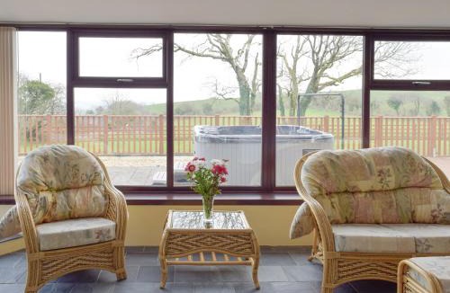 Whitland House | Brynhowell