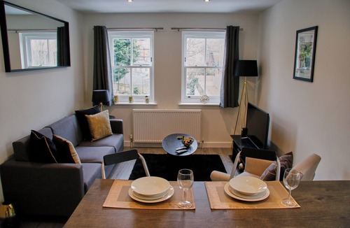 St Albans Apartment | ✨ Business Friendly 1 Bedroom Apartment St Albans Centre Parking Included ✨
