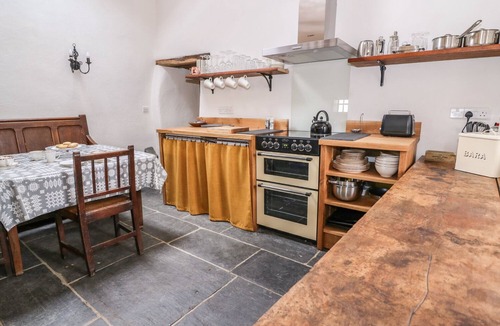 Boncath Cottage | Bwthyn Lan