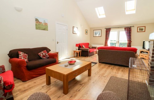 Ryther Cottage | Cabin ∙ 3 bedrooms ∙ 6 guests