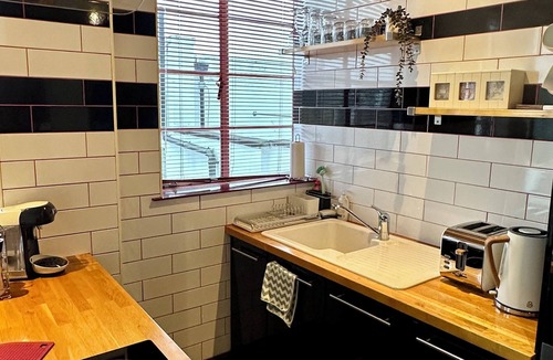 Camden Town Apartment | Camden Skyview Quality Apartment