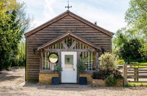 Chipping Campden House | Campden Barn - Exclusive Home with Hot Tub