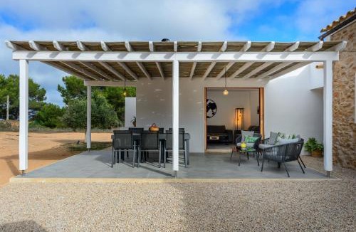 Pilar de la Mola House | Can Xumeu Ferrer