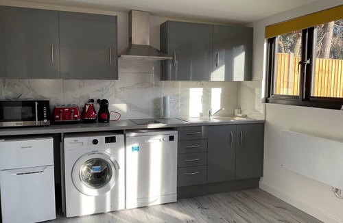 Brent Cross Apartment | Captivating 1-bed Studio in London