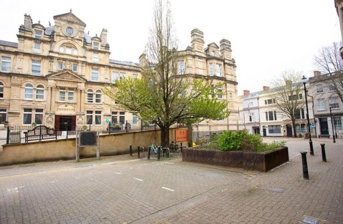 Butetown Apartment | Cardiff Bay Studio