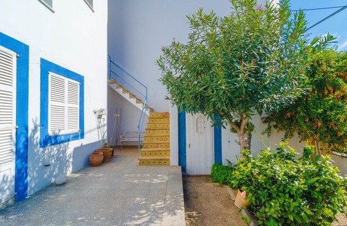Portocolom Villa | Casa Acogedora - Three Bedroom Villa, Sleeps 6
