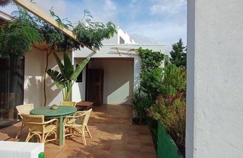 Tinajo House | Casa Eclipse, panoramic views for the whole family