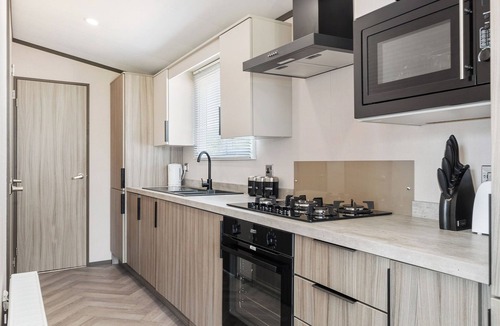 Kilgetty House | Cedar 2 Pet Friendly