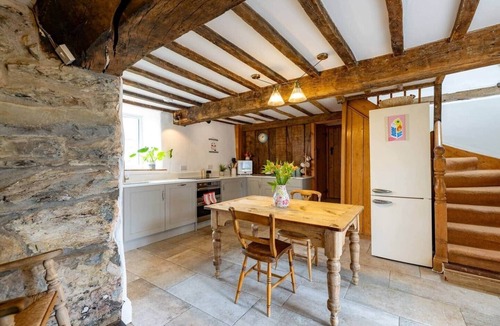 Betws-Y-Coed House | Cefn Cestyll Historic Snowdonia Cottage (Near Betws-y-Coed