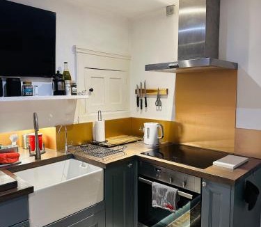 Cambridge House | Central Cambridge with Free Parking and Pets welcome