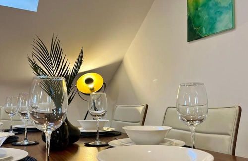 Leamington Spa Apartment | Central duplex Apt in Leamington Spa