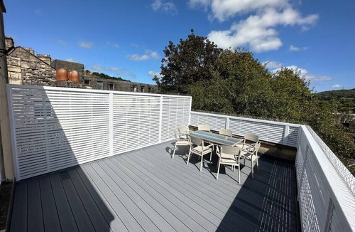 Bath Apartment | Central Maisonette w/Roof Terrace (BSM)