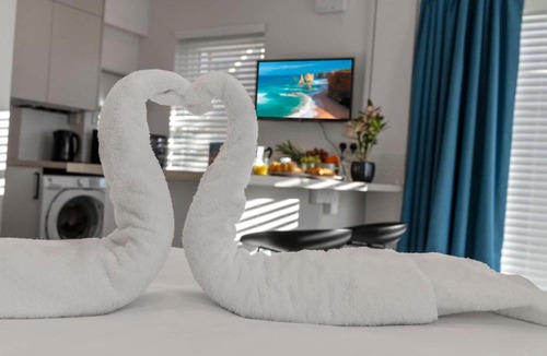 Exeter Apartment | Centre Point Studio - Short Stays UK