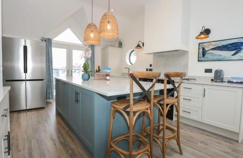 Rhosneigr House | Chapel House