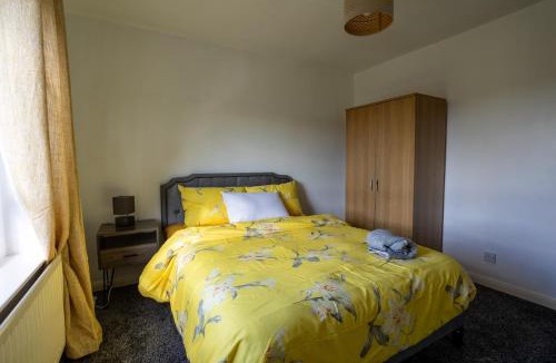 Carlisle House | Charming 2BR Maisonette in Carlisle Center