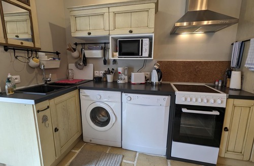 Le Blanc Apartment | Charming Apartment in Heart of Le Blanc near Chateau Naillac, Free Parking